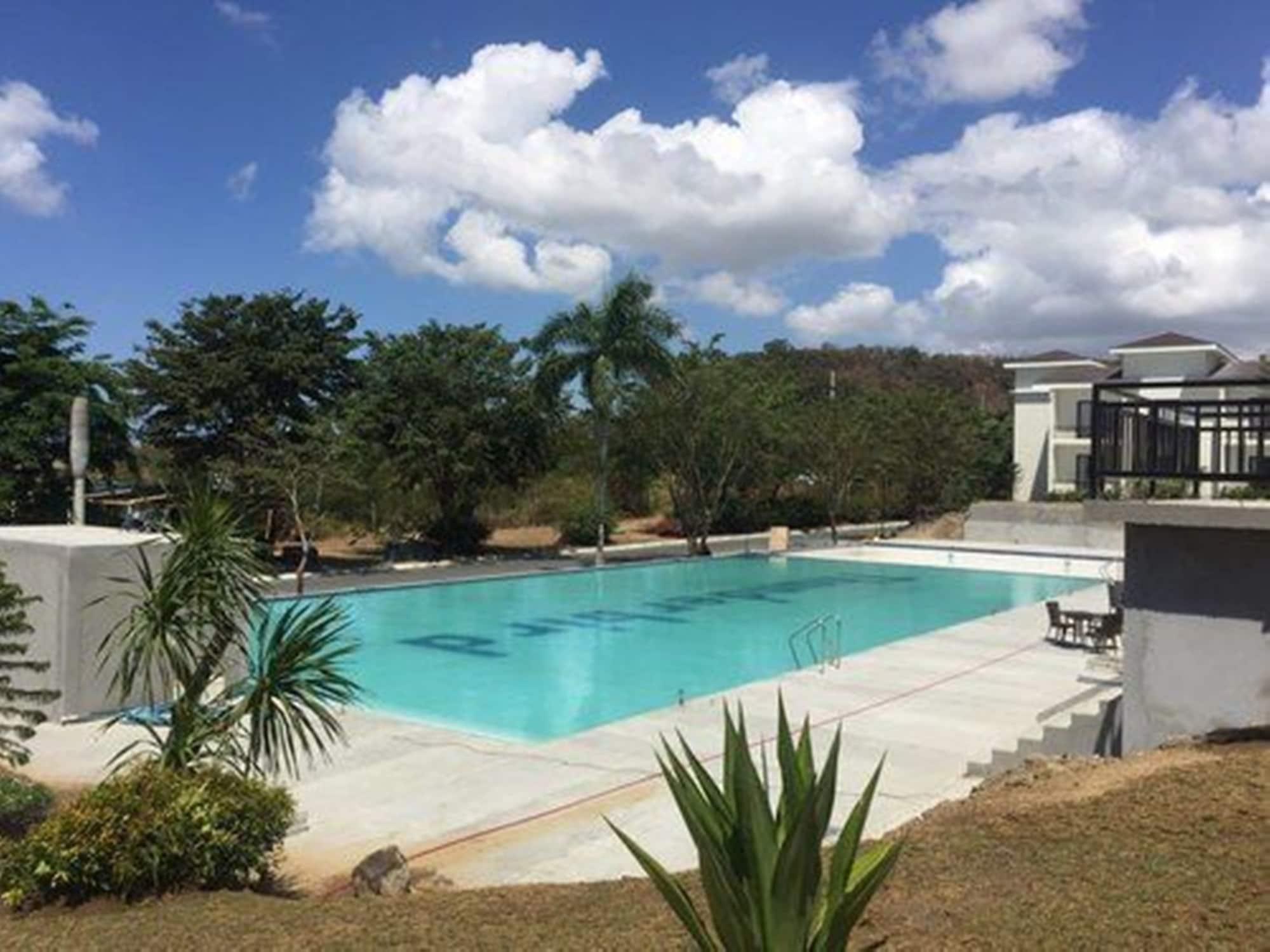 Thunderbird Resorts - Rizal Binangonan Esterno foto