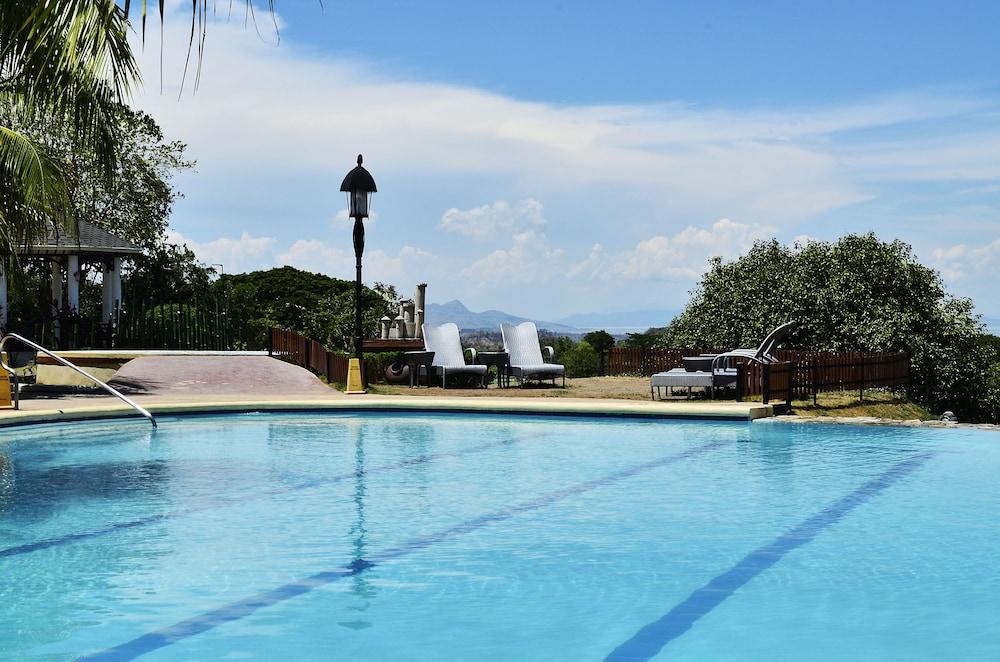 Thunderbird Resorts - Rizal Binangonan Esterno foto