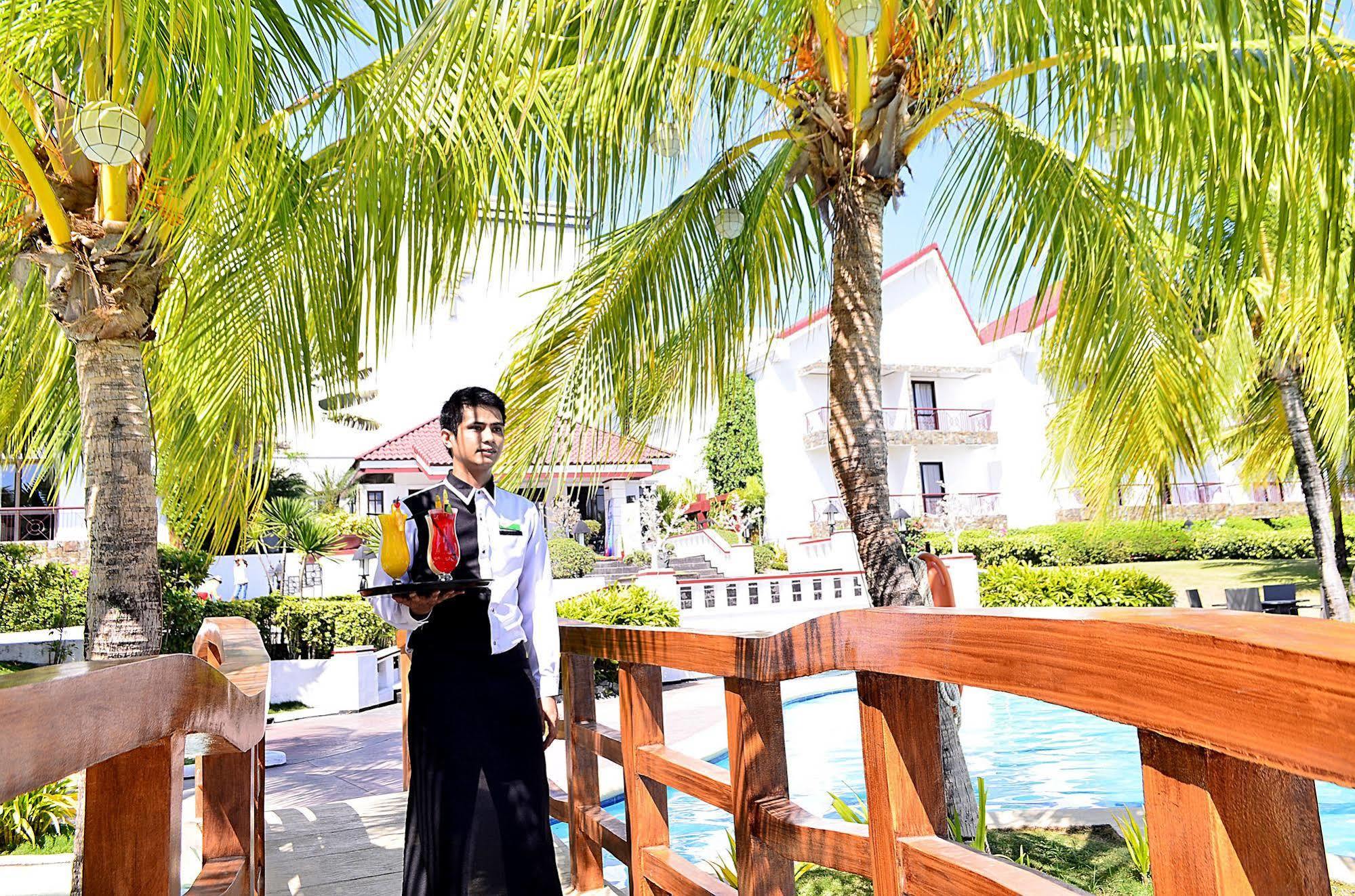 Thunderbird Resorts - Rizal Binangonan Esterno foto