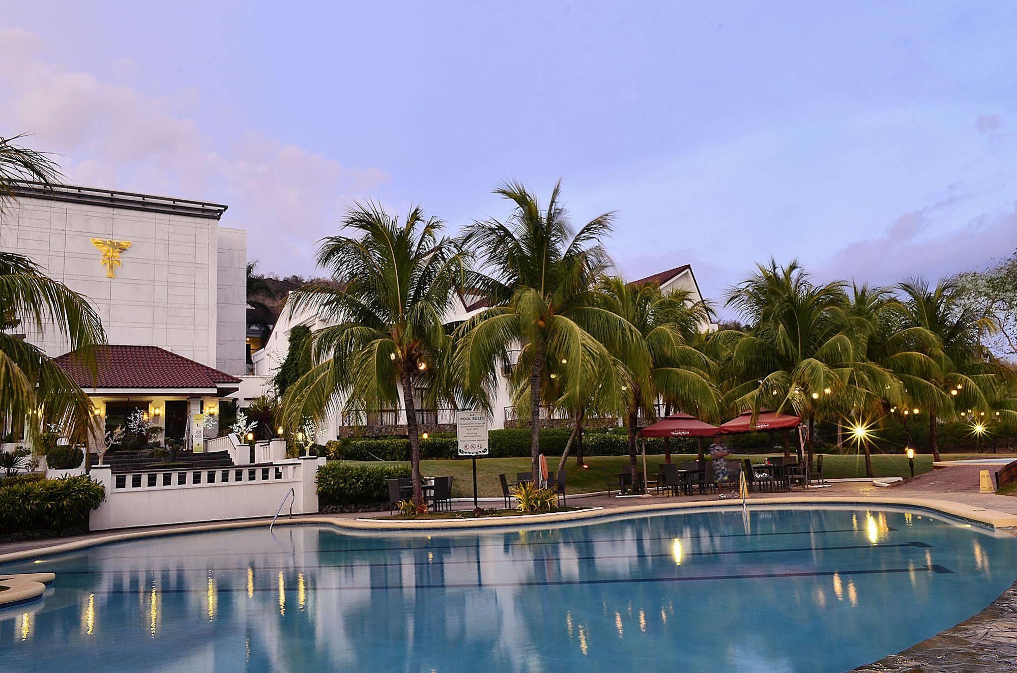 Thunderbird Resorts - Rizal Binangonan Esterno foto