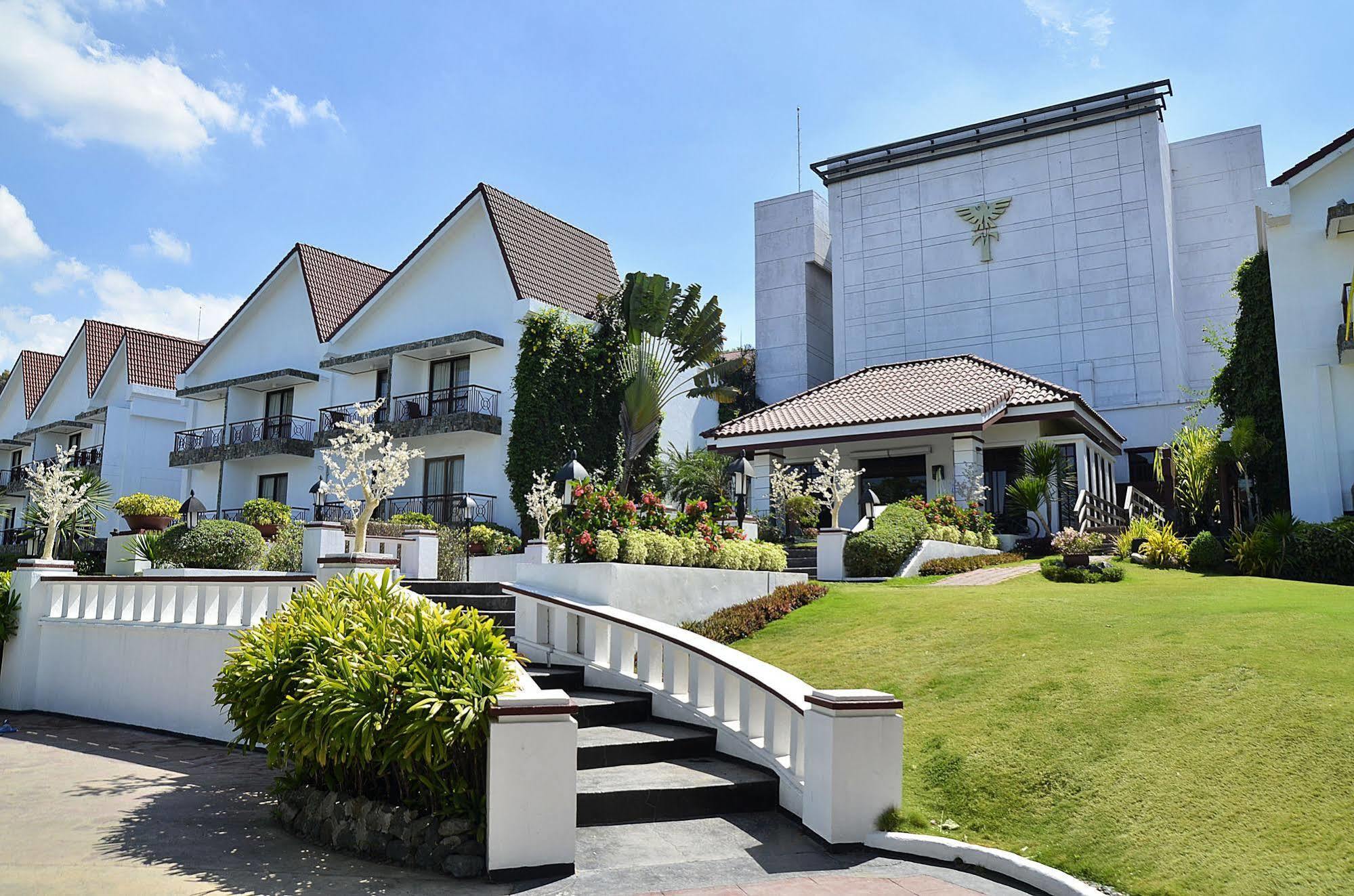 Thunderbird Resorts - Rizal Binangonan Esterno foto