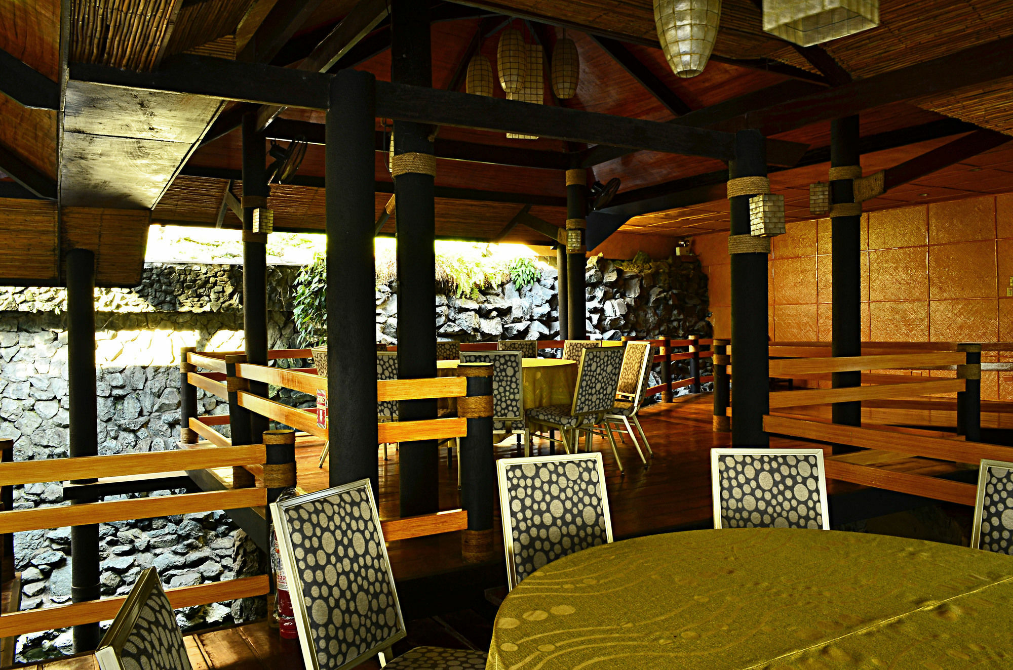 Thunderbird Resorts - Rizal Binangonan Esterno foto