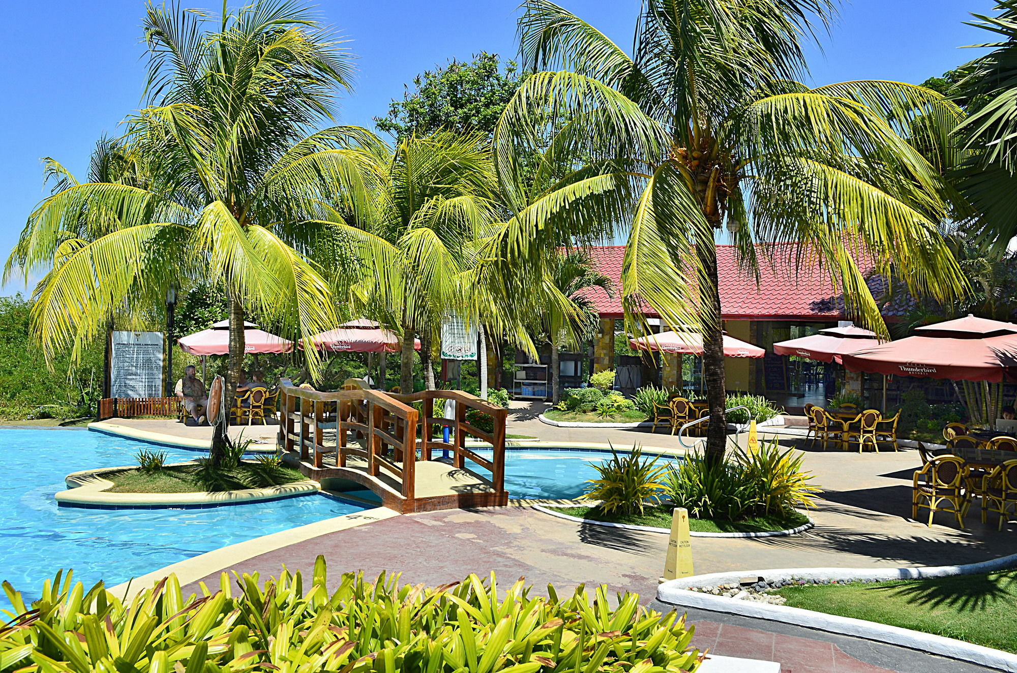 Thunderbird Resorts - Rizal Binangonan Esterno foto